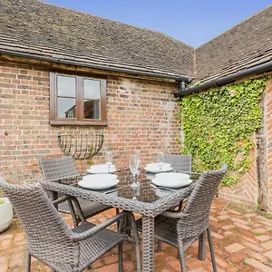  Holiday home Dyke Farm Barn Near By Huluki Sussex United Kingdom